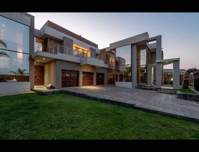 6 BEDROOM HOUSE FOR SALE IN MEYERSDAL